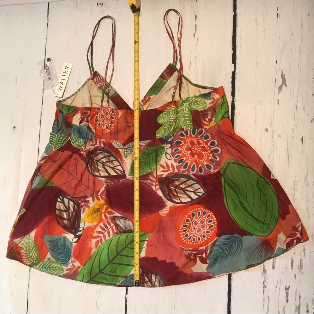 ❌SOLD❌ Silk Flowy floral top. Brand: Walter. NWT - Picture 5 of 7